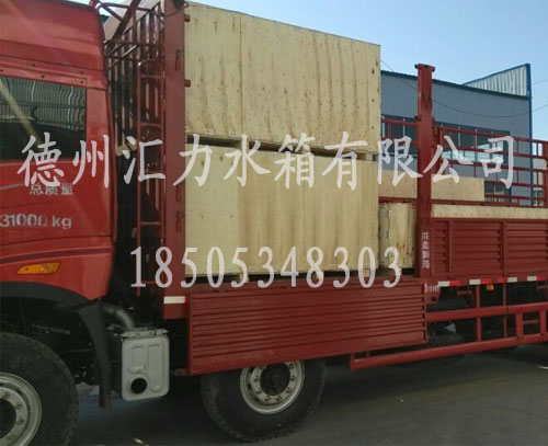 1.22*1.22m熱鍍鋅水箱發(fā)貨 1.22*1.22m熱鍍鋅水箱發(fā)貨